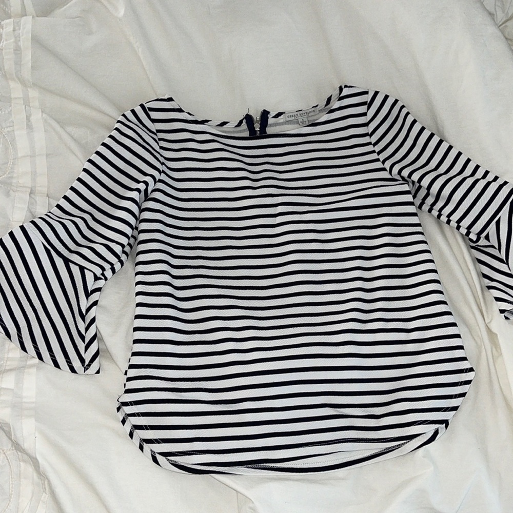 Black & White Bell 3/4 Sleeve Blouse